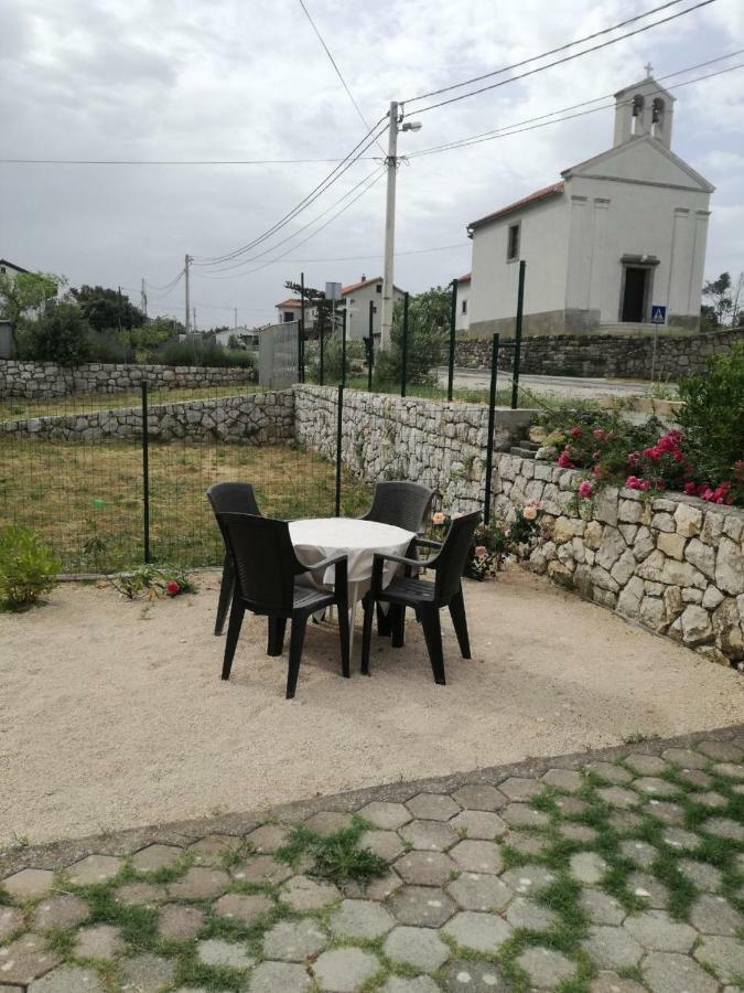 Feel Good Apartment Mundanije Екстериор снимка