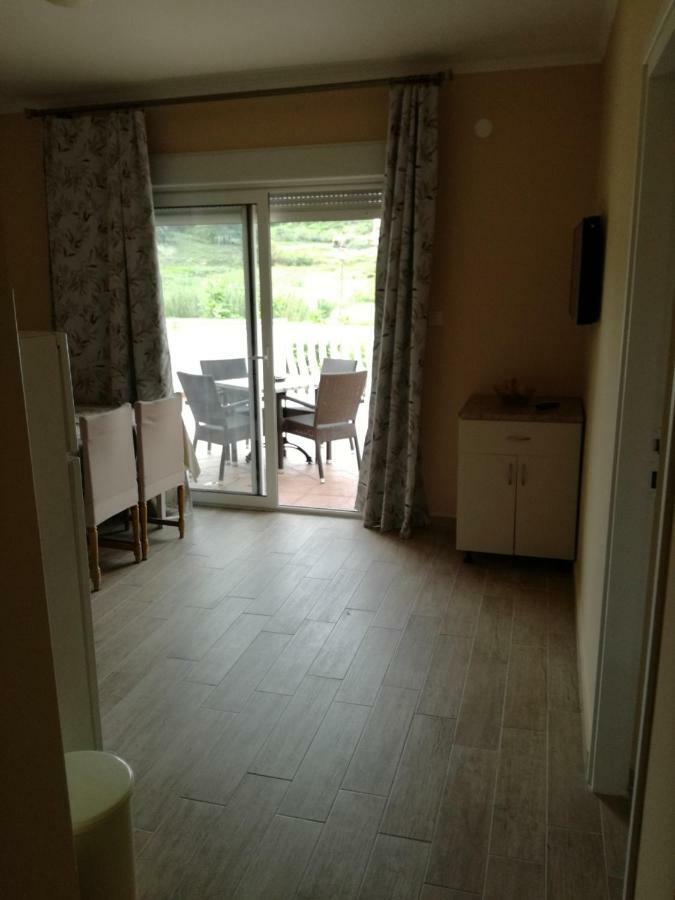 Feel Good Apartment Mundanije Екстериор снимка