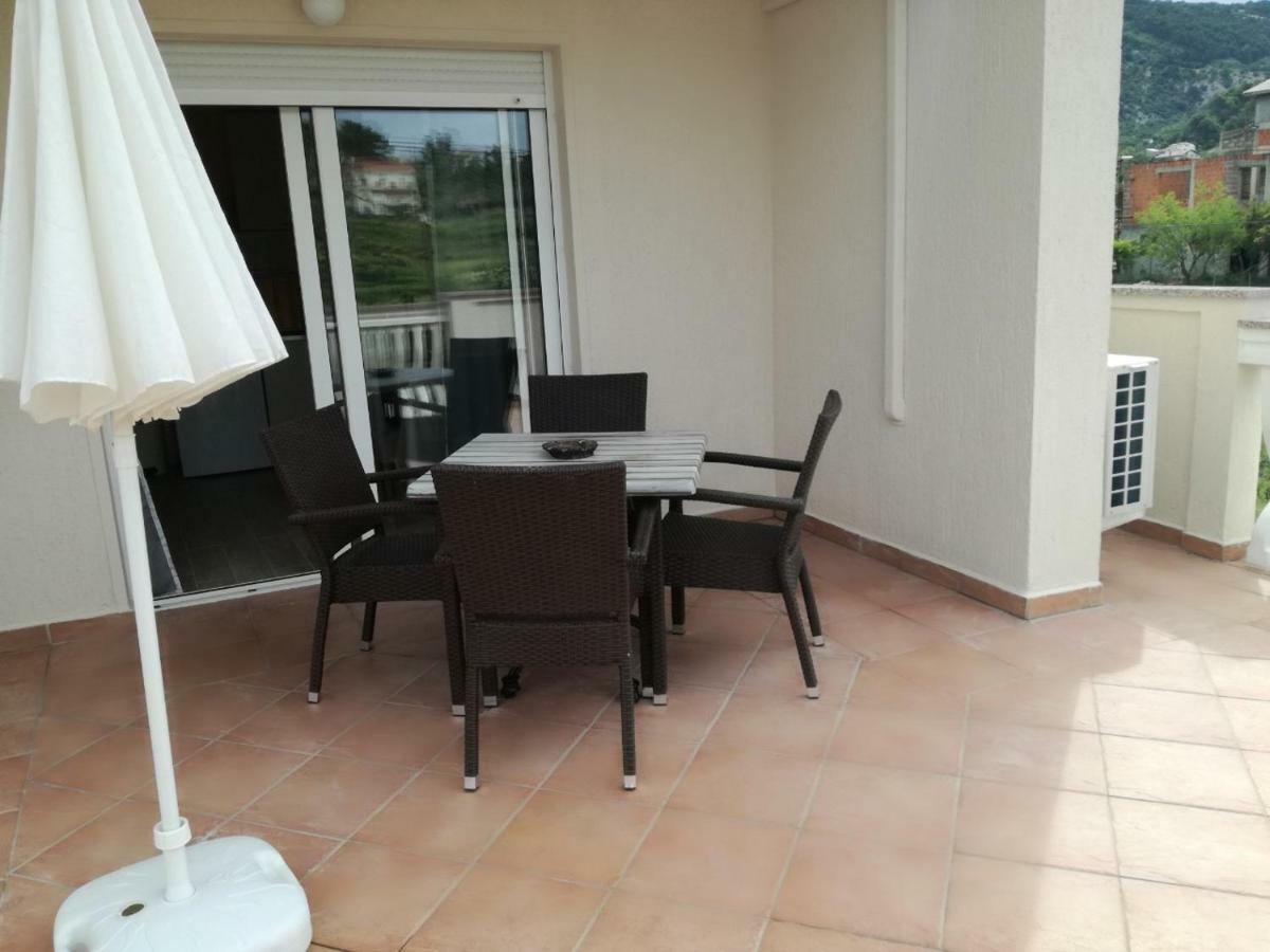 Feel Good Apartment Mundanije Екстериор снимка