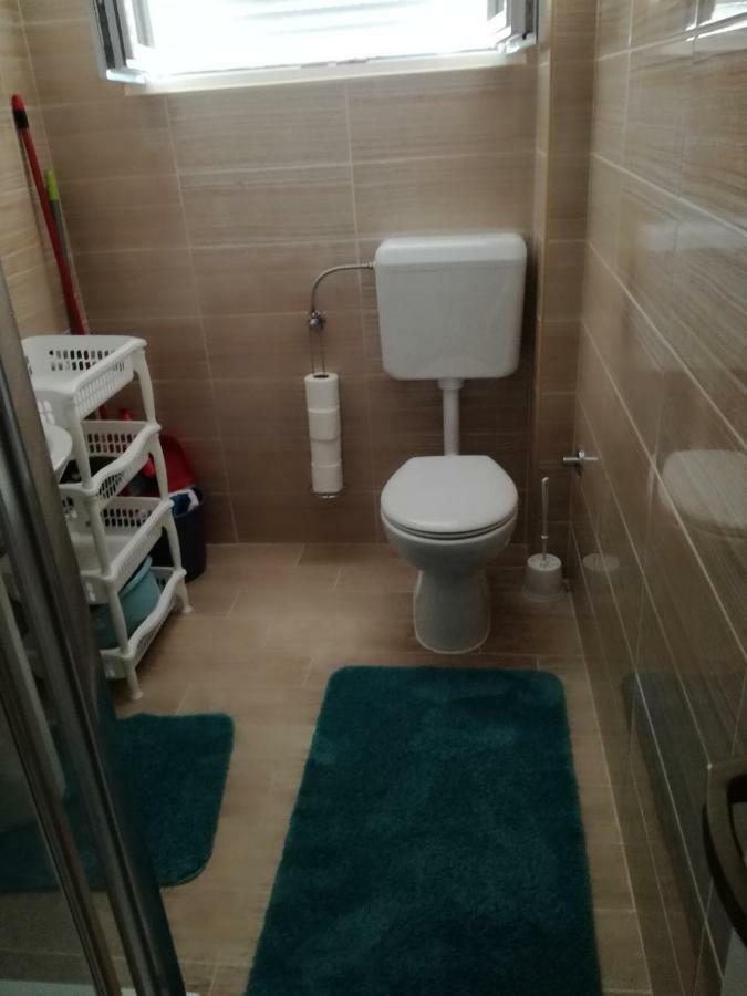 Feel Good Apartment Mundanije Екстериор снимка