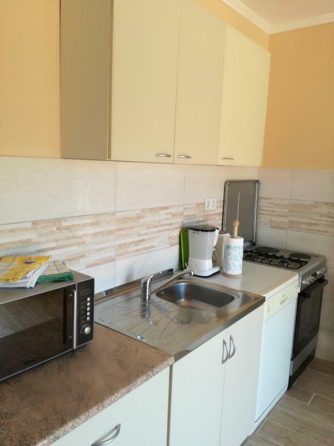 Feel Good Apartment Mundanije Екстериор снимка